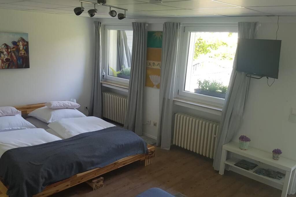 Bergische Oase - Ferienwohnung Oskar Overath Extérieur photo
